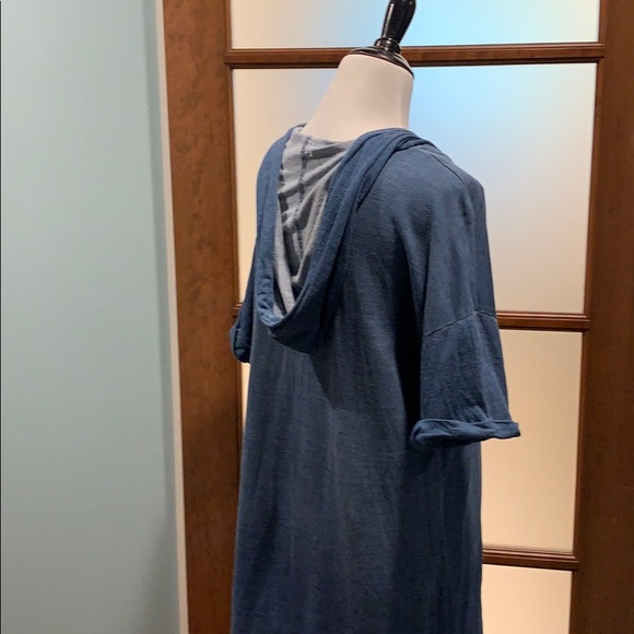 Tribal blue t-shirt dress. Size large - Picture 4 of 8